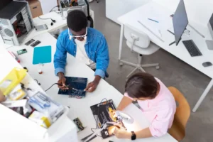 Por Que Investir em um Curso Técnico é a Melhor Decisão para Sua Carreira em 2025